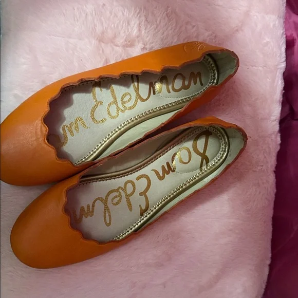 Sam Edelman Tangerine Scalloped Flats - Picture 1 of 7